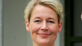 Mette Behrndtz,  Teolog og præst